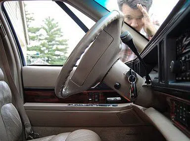 Universal Locksmith Store Miami, FL 305-744-5796 - 20-Car-Lockout