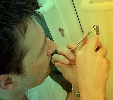 Universal Locksmith Store Miami, FL 305-744-5796 - 5-Locksmith-around-Me